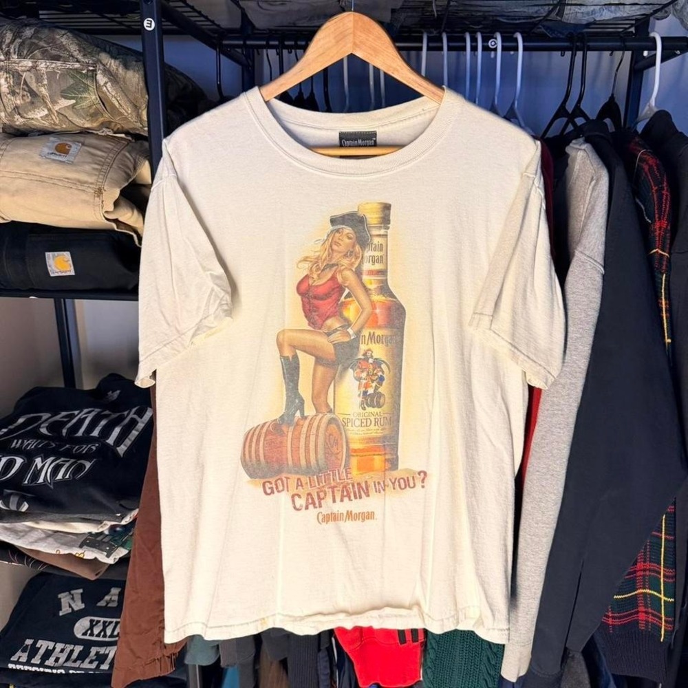 Vintage Captain Morgan Graphic Tee Boxy Fit